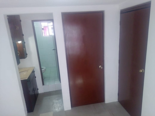 Departamento Dos Recámara, Un Baño, Sala, Comedor, Cocina