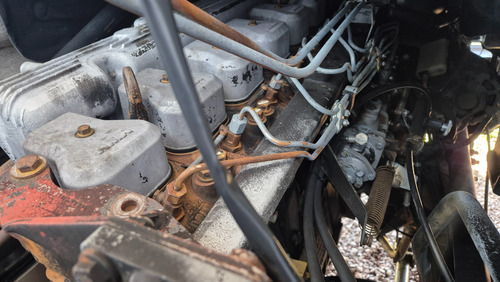 Vw 13180 Toco Caçamba Motor Mwm 6 Cilindro Bomba Grande Redu
