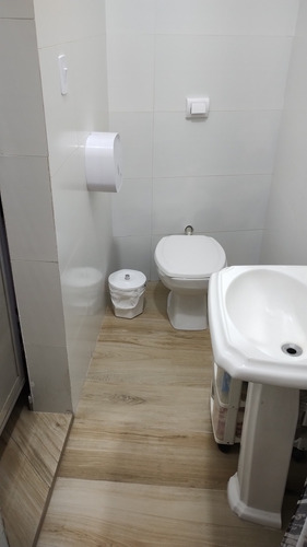 Casa 2 Dormitórios, 1 Suíte.