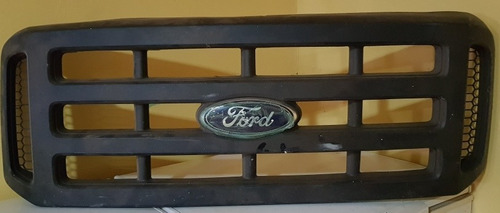 Parrilla Camión Ford Triton 350 Con Su Emblema Original