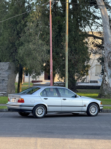BMW Serie 3 2.5 325i Sedan