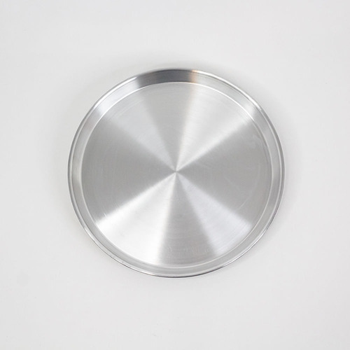 Imagen 2 de 8 de Pizzera Aluminio 34 Cm. Ilko