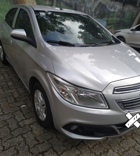 Imagem 1 de 5 de Chevrolet Onix 2014 1.0 Lt 5p