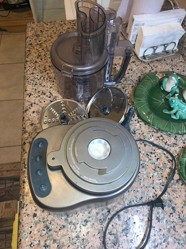 Imagen 2 de 4 de Vendo Procesador De Alimentos