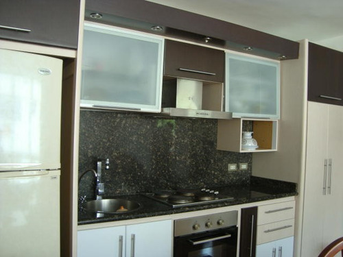 Imagen 5 de 14 de El Rosal, Se Vende Apartamento. Cod. 20-19652
