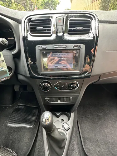 Renault Logan 1.6 Zen