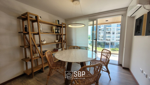 Vendo Departamento 2 Dorm. En Complejo De Categoría Mediland