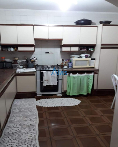 Imagem 18 de 30 de Sobrado Com 4 Dormitórios 1 Suíte Com Banheira Varanda Cozinha Com Armários 3 Banheiros Churrasqueira Coberta Com Árvores E 3 Vagas De Garagem Coberta - Ca00255 - 70018023