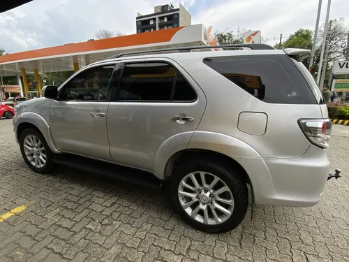 Toyota Fortuner 2.7l 4x2