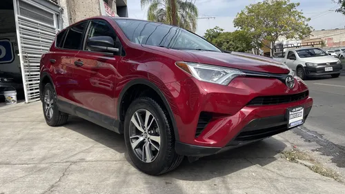 Toyota RAV4 2.5 Le At