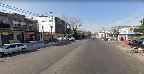 Imagen 5 de 12 de Barbaro Vende Local En San Martin