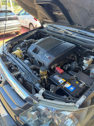 Toyota Hilux SW4 3.0 Srv 7l 4x4 Aut. 5p