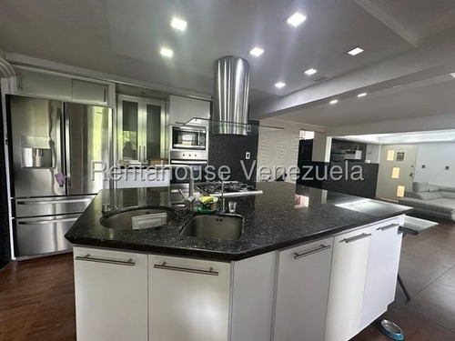 Apartamento Duplex Piso Bajo Con En Venta Montalban I Res. Pozo De Agua Fanny Calderon Rentahouse