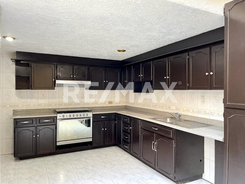 Casa En Condominio En Venta En Chimalcoyotl Tlalpan
