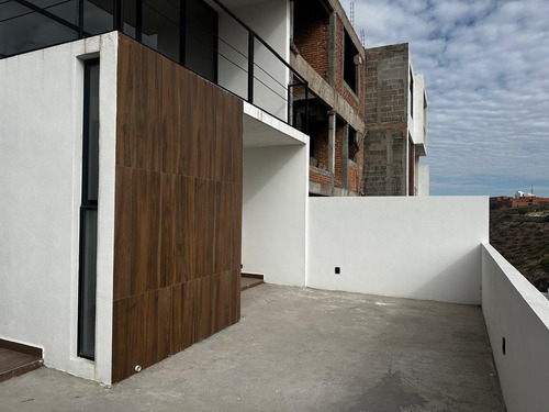 Excelente Casa En Venta En Fraccionamiento Villa Magna