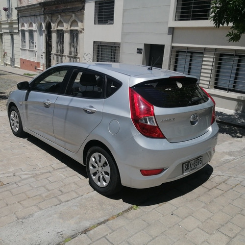 Imagen 7 de 12 de Hyundai Accent 1.4