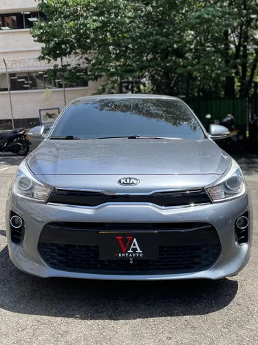 Kia Rio 1.4 automatico full