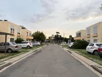 Comprar Se Alquila Duplex Nuevos Y Semi Nuevos  De 2 Dorm Con Lugar  P\u002F Auto Y Patio Al Fdo !!