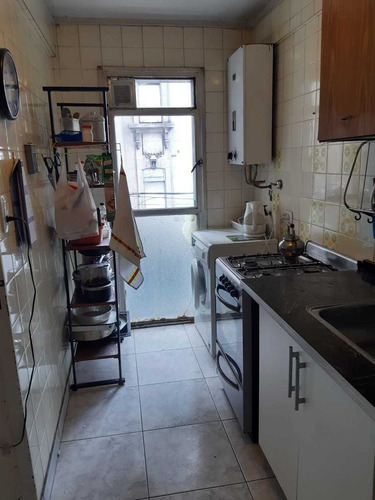 Imagen 6 de 14 de Departamento Dos Ambientes Con Balcón En Once En Venta