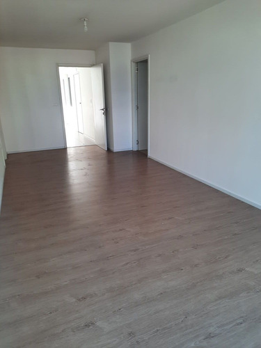 Orden De Venta! Frente, Cocina Definida. Piso 7. Garaje (ref: Igr-414)