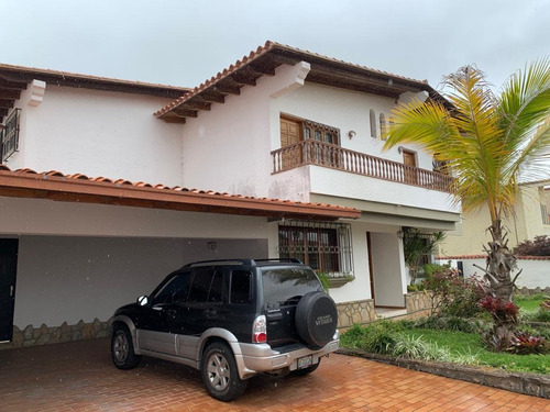 Imagen 3 de 19 de Se Vende Casa 450m2 4h/5b/5p Los Naranjos 9659