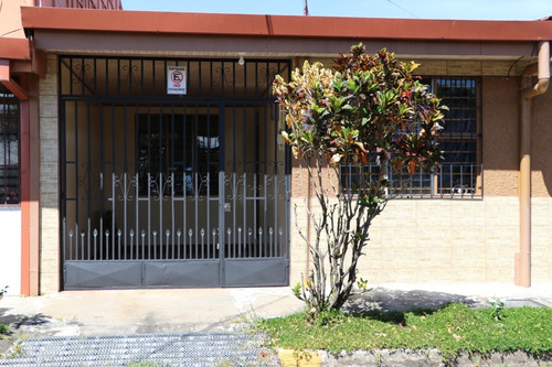Imagen 2 de 13 de Alquila Casa En Alajuela Centro, Recién Remodelada