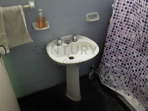 Imagen 8 de 12 de Venta Departamento 3 Ambientes En San Justo Patio Terraza Balcon Luminoso Frente
