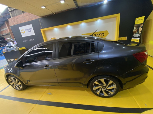 Imagen 6 de 25 de Kia Rio 1.4