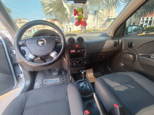 Imagen 8 de 13 de Chevrolet Aveo 1.6 Automatico
