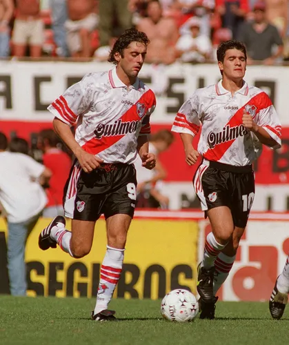 Camiseta river tricampeon hotsell