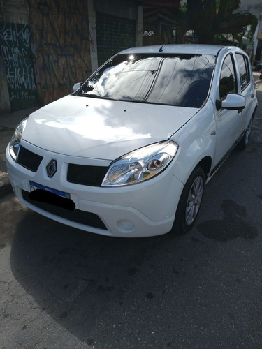 Imagem 1 de 11 de Renault Sandero Expression 1.6 8v Flex 2011