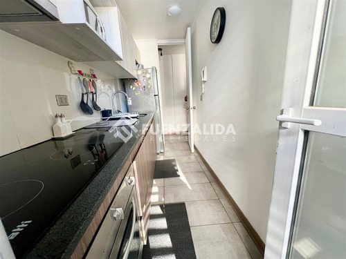Departamento En Venta De 3 Dorm 2 Bañ 1 E 1 B. Metro Lo Vial