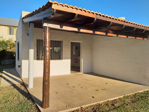 Imagen 5 de 13 de Venta De Casa Quinta.