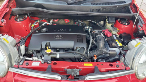 Imagen 7 de 12 de Toyota Sienta Automática