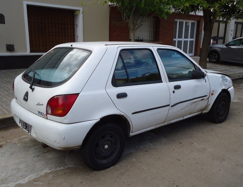 Ideal Para Empezar, Muy Poco Dinero. Ford Fiesta Lx Año 2000