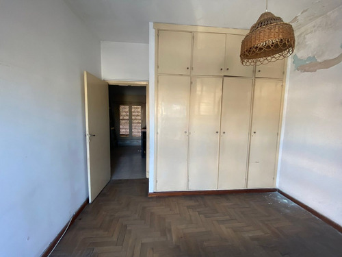 Venta Casa En Planta Baja +casa En Pb Y 2 Locales