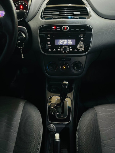 Imagem 5 de 14 de Fiat Punto Essence 1.6 16v Dualogic (flex)