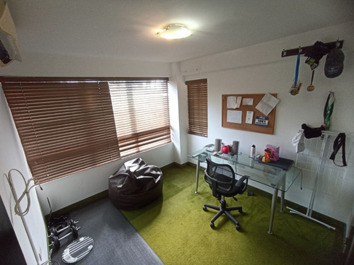 Imagen 12 de 12 de Apartamento En Mañongo, Res. Santa Teresita Carlos Tona Cod: Foa-2051