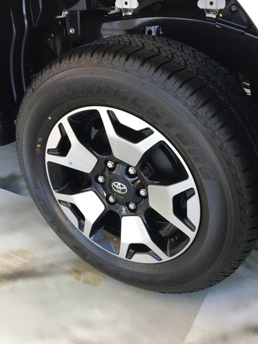 Toyota Hilux 2.8 Cd Srv 177cv 4x2 At