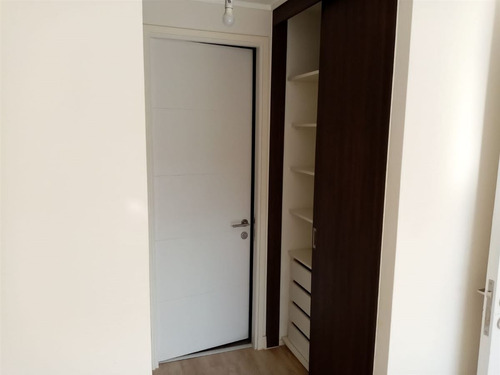 Depto. En Arriendo De 1 Dorm. En Calle Llanquihue P Varas