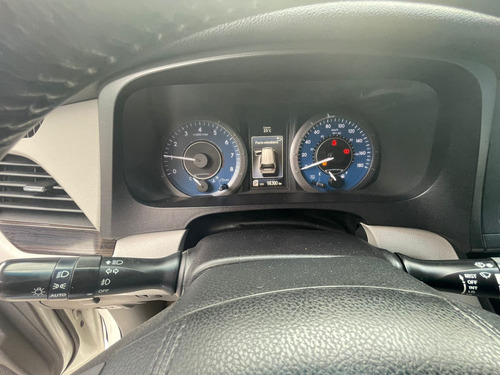 Imagen 7 de 15 de Toyota Sienna 2015 3.5 Xle Tela At