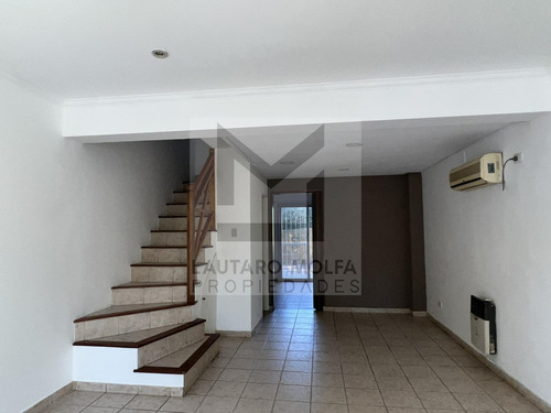 Duplex En Alquiler 4 Ambientes En B° Maria Del Parque