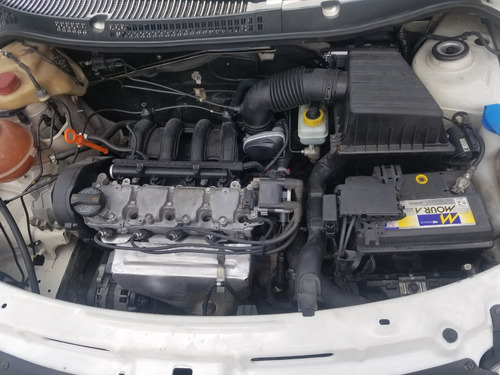 Volkswagen Saveiro 1.6 Trend Cab. Simples Total Flex 2p