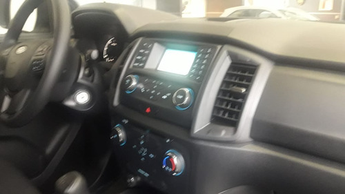 Ford Ranger Xl Doble Cabina 4x2 Con 4.900km 2021