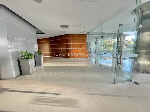 Apartamento En Venta En Icon Brava Tower, Punta Del Este.