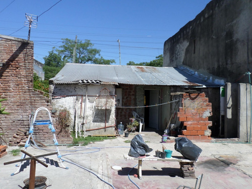Casa Esquina Merlo Padua 2 Casas 2 Propiedades Posibilidad Ampliar U Obtener Más Viviendas