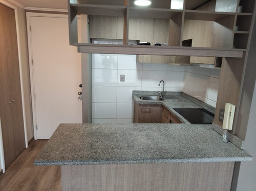 En Arriendo Comodo Dpto. 2 Dormitorios Y Un Baño
