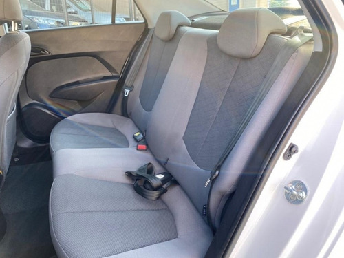 Imagem 8 de 13 de Hyundai Hb20s 1.0 Comfort Plus Manual