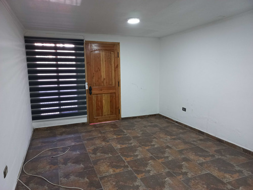 Se Vende Casa Remodelada (106396)