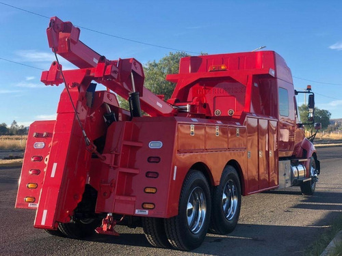 International Prostar Con Equipo De GrĂșa Tipo D